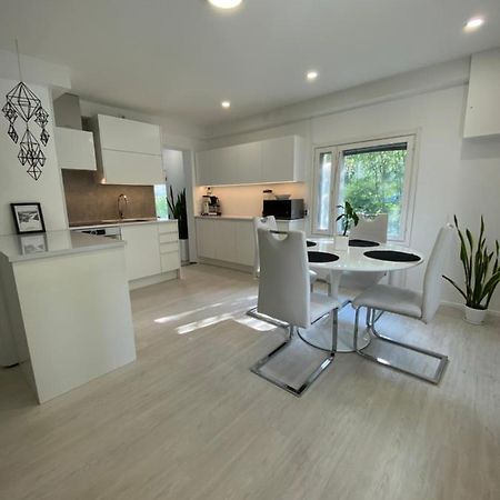 Modern Apt - King-Size Bed - Wifi -Self Check In Apartment Rovaniemi Luaran gambar